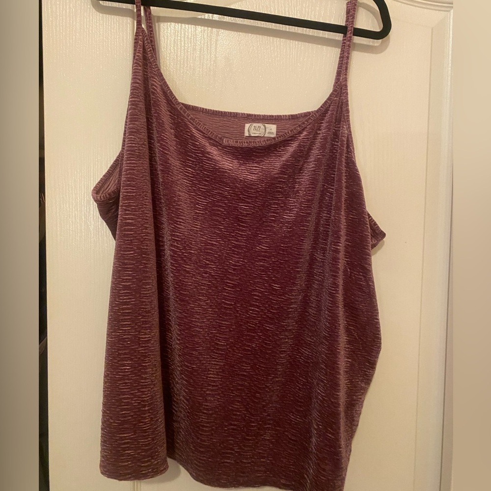 Velvet tank